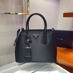 Prada Новая сумка для покупок Артикул： 1BG775 Эта новая версия с