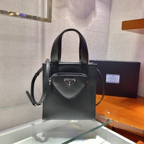 PRADA Новая женская сумка Модель： 1BG418 Эта сумка изготовлена и