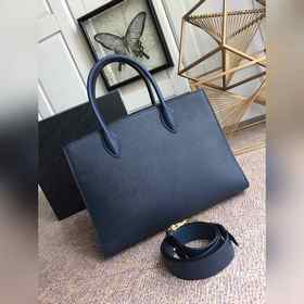 PRADA Новая женская сумка, артикул： PR153, черный Классическая и
