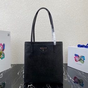 Новая сумка Prada Модель： 1BG342 Эта сумка-тоут изготовлена из ко
