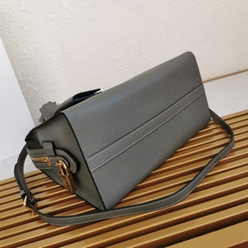 Сумка Prada, сумка-тоут, кожа Saffiano и телячья кожа, кожаные ру