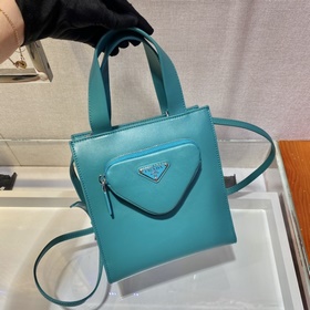 Prada Новая женская сумка Модель： 1BG418 Эта сумка изготовлена и