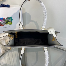 Prada  Новая модель (большая) сумка-тоут, артикул 1BA335 Эта сум