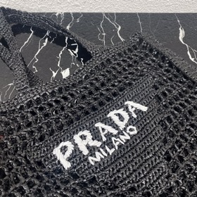 Prada Сумка-тоут из волокна кокосового ореха Артикул： 1BG393 Эта