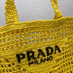 Prada Сумка-тоут из волокна кокосового ореха Артикул： 1BG393 Эта