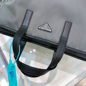 Новая нейлоновая сумка Prada Артикул： 2VG064 Импортный нейлоновы