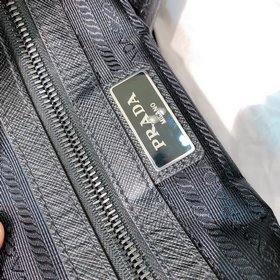 Новая нейлоновая сумка Prada Артикул： 2VG064 Импортный нейлоновы