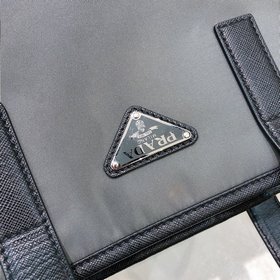Новая нейлоновая сумка Prada Артикул： 2VG064 Импортный нейлоновы