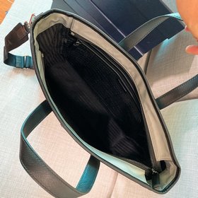 Новая нейлоновая сумка Prada Артикул： 2VG064 Импортный нейлоновы