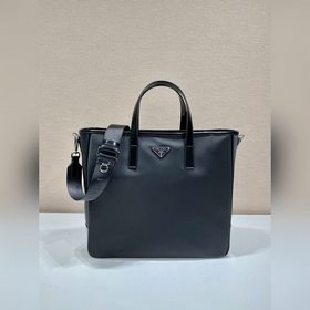 Prada  Новая сумка-тоут Модель： 2VG064 Эта сумка из переработанн