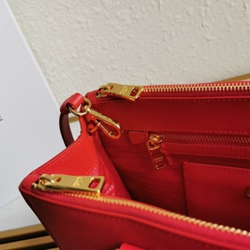 PRADA (большой размер, 32 см) Суперпопулярная сумка Saffiano из 