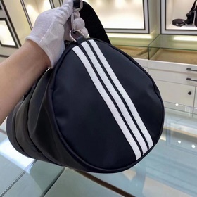 PRADA  Совместный дизайн ad и Pd Модель： 2VC015 Два крупных брен