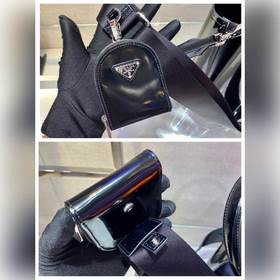 Prada Сумка-бакет с гладкой поверхностью Новый номер модели： 1BA
