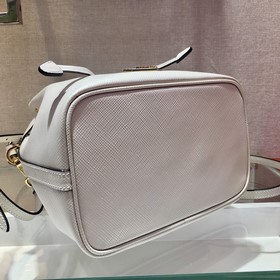 Новая модель Prada： 1BZ032 Сумка-ведро Изготовлена из импортной к