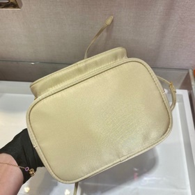 Prada Классическая сумка-бакет Артикул： 1BH038 Изготовлена из и
