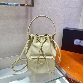 Prada Классическая сумка-бакет Артикул： 1BH038 Изготовлена из и