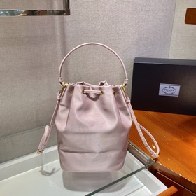Сумка Prada Классическая модель, артикул： 1BH038 Изготовлена из и