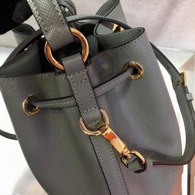 PRADA Новый цвет, новый номер модели： 1BZ032 Сумка-бакет &nbs