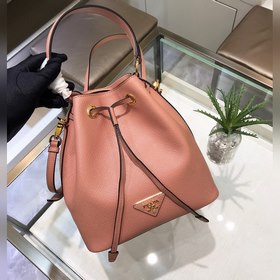 PRADA Модель： 1BE032 (сумка-ведро) Новая модель сумки-ведра от P
