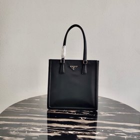 Новая сумка Prada Артикул： 1BG363 Эта сумка с кожаными ручкамизго