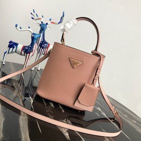 Prada Модель： 1BA217 (мини-размер) Сумка-бочка из кожи Saffiano К