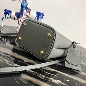 Модель Prada： 1BA217 (мини-размер) Сумка-бочка из кожи Saffiano К