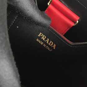 Модель Prada： 1BA217 (мини-размер) Сумка-бочка из кожи Saffiano К