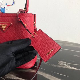 Модель Prada： 1BA217 (мини-размер) Сумка-бочка из кожи Saffiano К