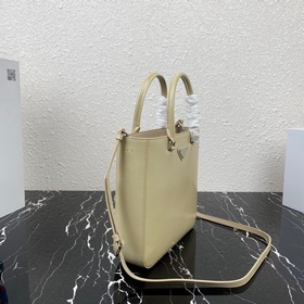 Prada Новая модель (большой размер) женская сумка Артикул： 1BA33