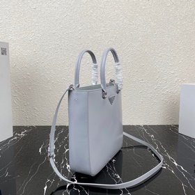 Prada Новая модель (большой размер) женская сумка Артикул： 1BA33