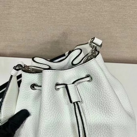 Prada Новая сумка-бакет с двумя ремнями Модель 1BE060 Двойные рем