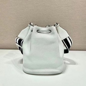 Prada Новая сумка-бакет с двумя ремнями Модель 1BE060 Двойные рем