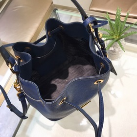Prada Артикул： 1BE032 (сумка-ведро) Новая модель сумки-ведра от 
