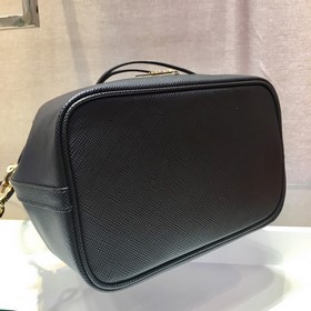 Prada Новый номер модели： 1BZ032 Сумка-бакет Изготовлена из импо
