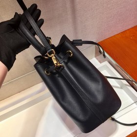 Prada Новый номер модели： 1BZ032 Сумка-бакет Изготовлена из импо