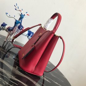 Prada Артикул： 1BA21 Сумка с двумя отделениямиз кожи Saffiano Ко