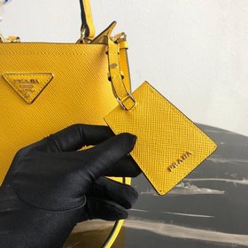 Prada, модель： 1BA217 (мини-размер), сумка-барабан из кожи Saffia