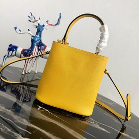 Prada, модель： 1BA217 (мини-размер), сумка-барабан из кожи Saffia