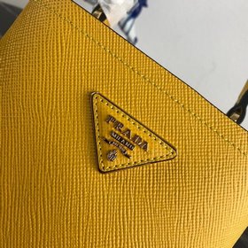 Prada, модель： 1BA217 (мини-размер), сумка-барабан из кожи Saffia