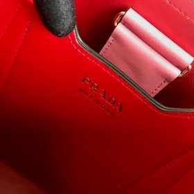 Модель Prada： 1BA217 (мини-размер) Сумка-бочка из кожи Saffiano К