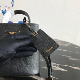 Модель Prada： 1BA217 (мини-размер) Сумка-бочка из кожи Saffiano К