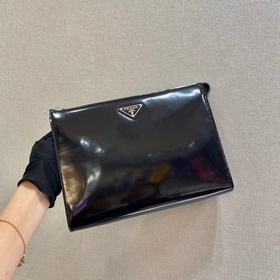 PRADA Новая сумка Модель： 2VF030 Глянцевая новая сумка Эта сумка