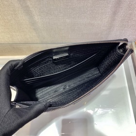PRADA Новая сумка Модель： 2VF030 Глянцевая новая сумка Эта сумка