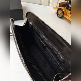 Prada Новая сумка Модель： 2VF056 Мужская сумка Мужская сумка из