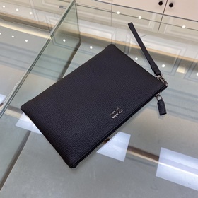 Prada  Ультратонкая сумка из плотной кожи личи Мягкая и удобная 