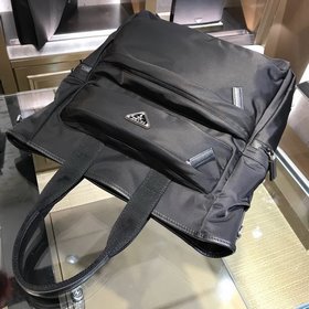 PRADA  Артикул： 2VG040 Мужская сумка из нейлона Импортная ткань