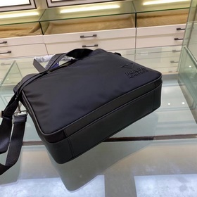 Новая мужская сумка Prada Изготовлены из импортного нейлона с отд