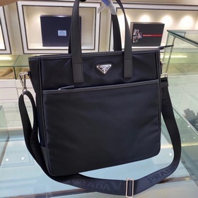 Новая мужская сумка Prada, модель： 2VG032 Изготовлена из импортно