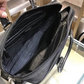 Prada Артикул： 2VE871 Мужская сумка из нейлона Импортная ткань 