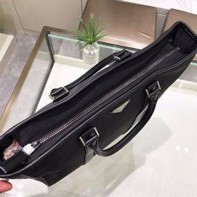 Prada Артикул： 2VG034 Мужская сумка из нейлона Импортная ткань 